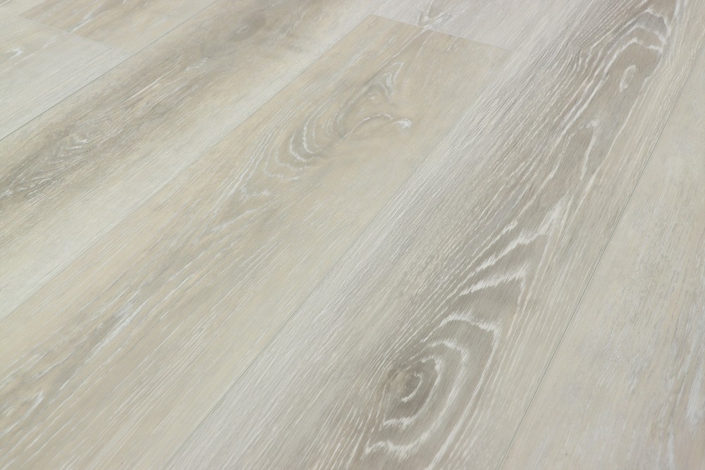 Кварцвиниловый SPC ламинат Cronafloor Wood Дуб Мане ZH-82018-5 1200×180×4